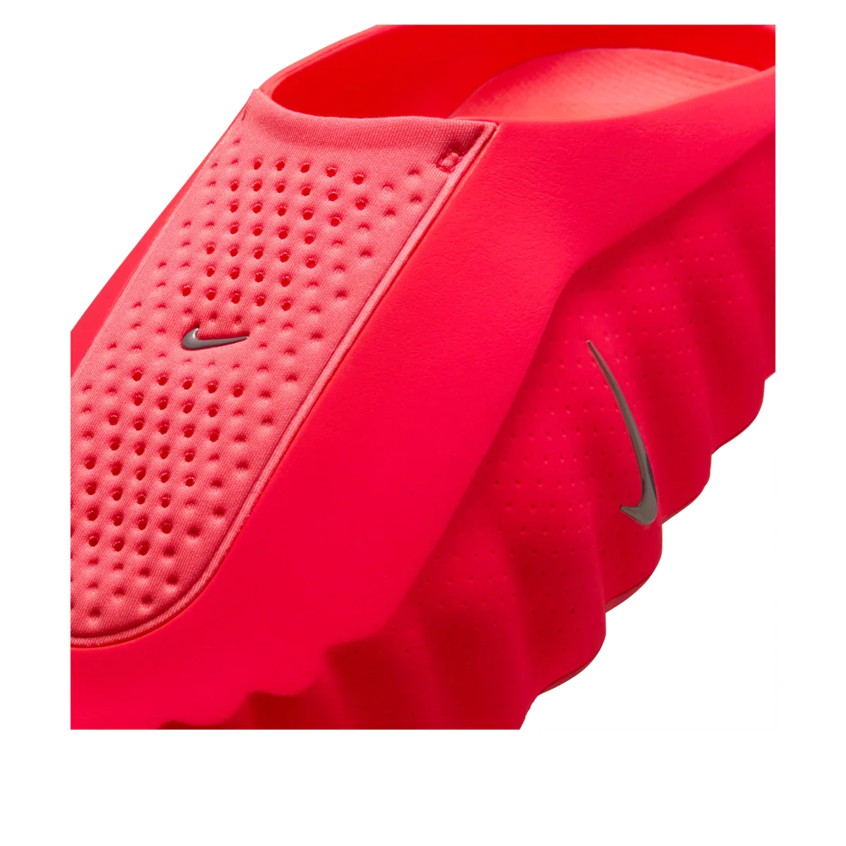 HQ4307 600 Nike Mind 001 Slide Solar Red